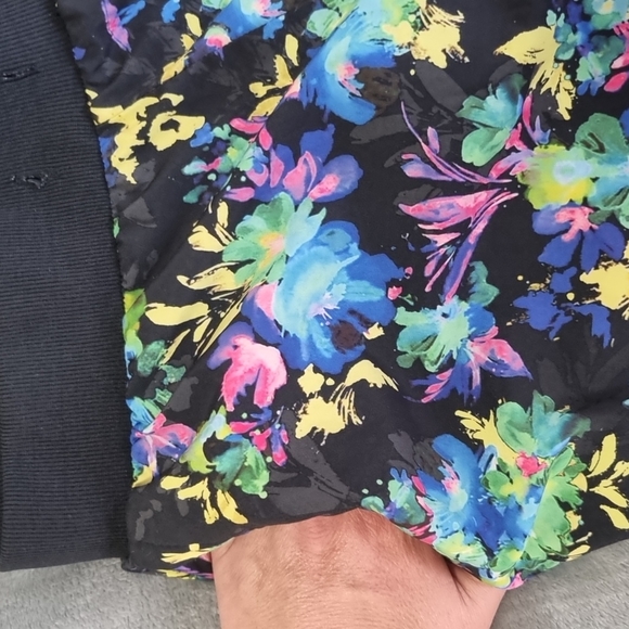 Lorna Jane Black Premium - Picture 4 of 13